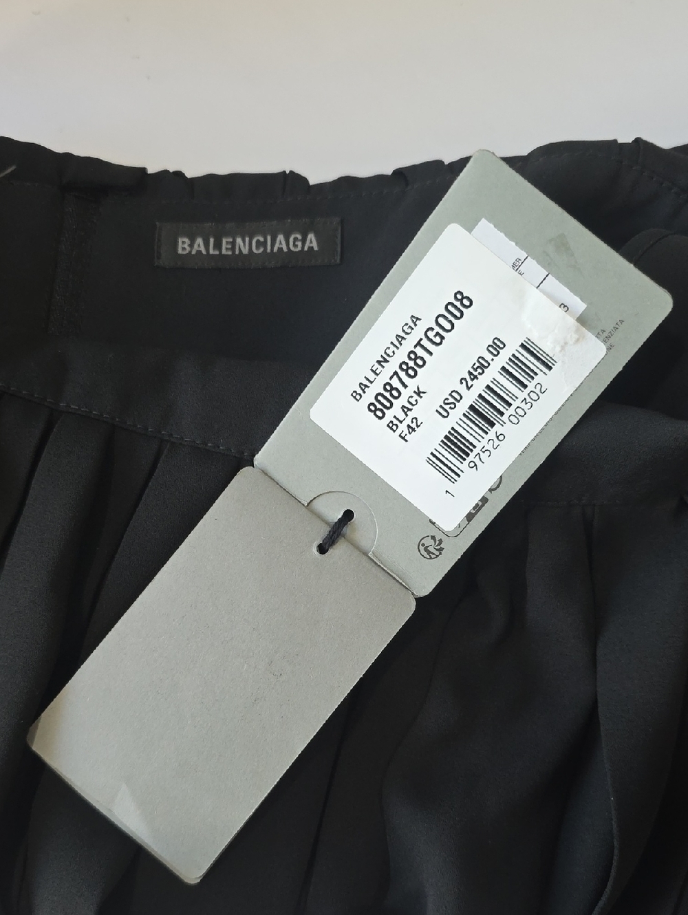 Balenciaga Pleated Mini Skirt - No Chain Belt. New With Tags Sz 42 / XL - Picture 4 of 5